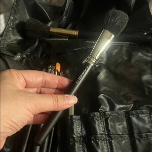 MAC 116 Blush Brush